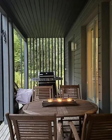 아파트 Matilda With Peaceful Environment And Barbecue Facilities